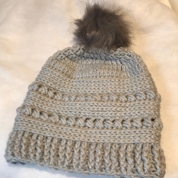 Bead Stitch Hand Crocheted Slouchy Hat/ Pom Pom - Picture 7 of 8